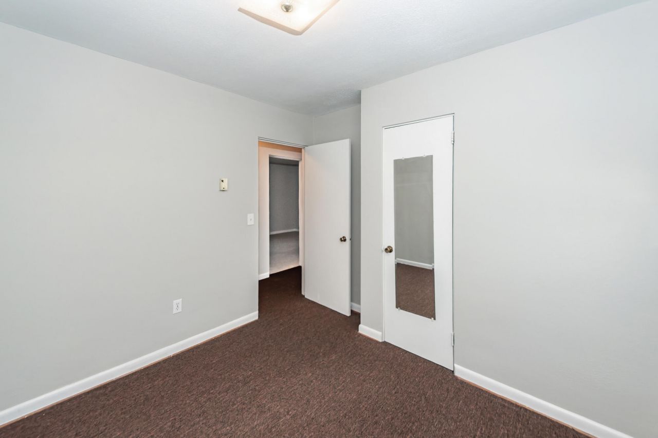 903 Yorktown Drive Photo 8