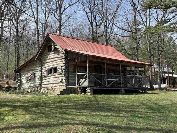 2085 Quicksilver Road, Leslie, AR 72645