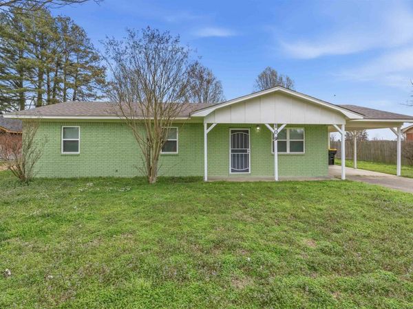 109 Jason Street, England, AR 72046