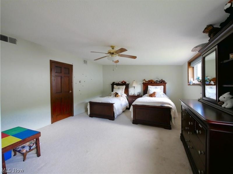 56721 Ferry Landing Road, Shadyside, OH 43947 Photo 16