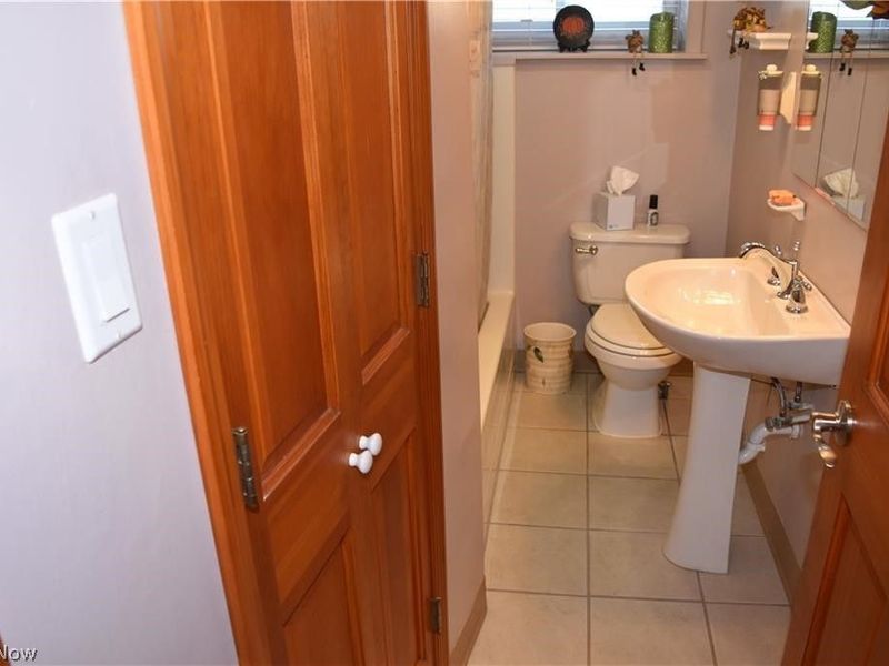 56721 Ferry Landing Road, Shadyside, OH 43947 Photo 27