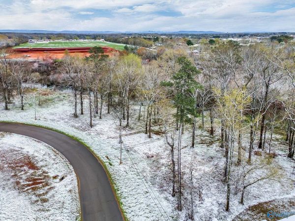 134 Easy Street NW, Hazel Green, AL 35750