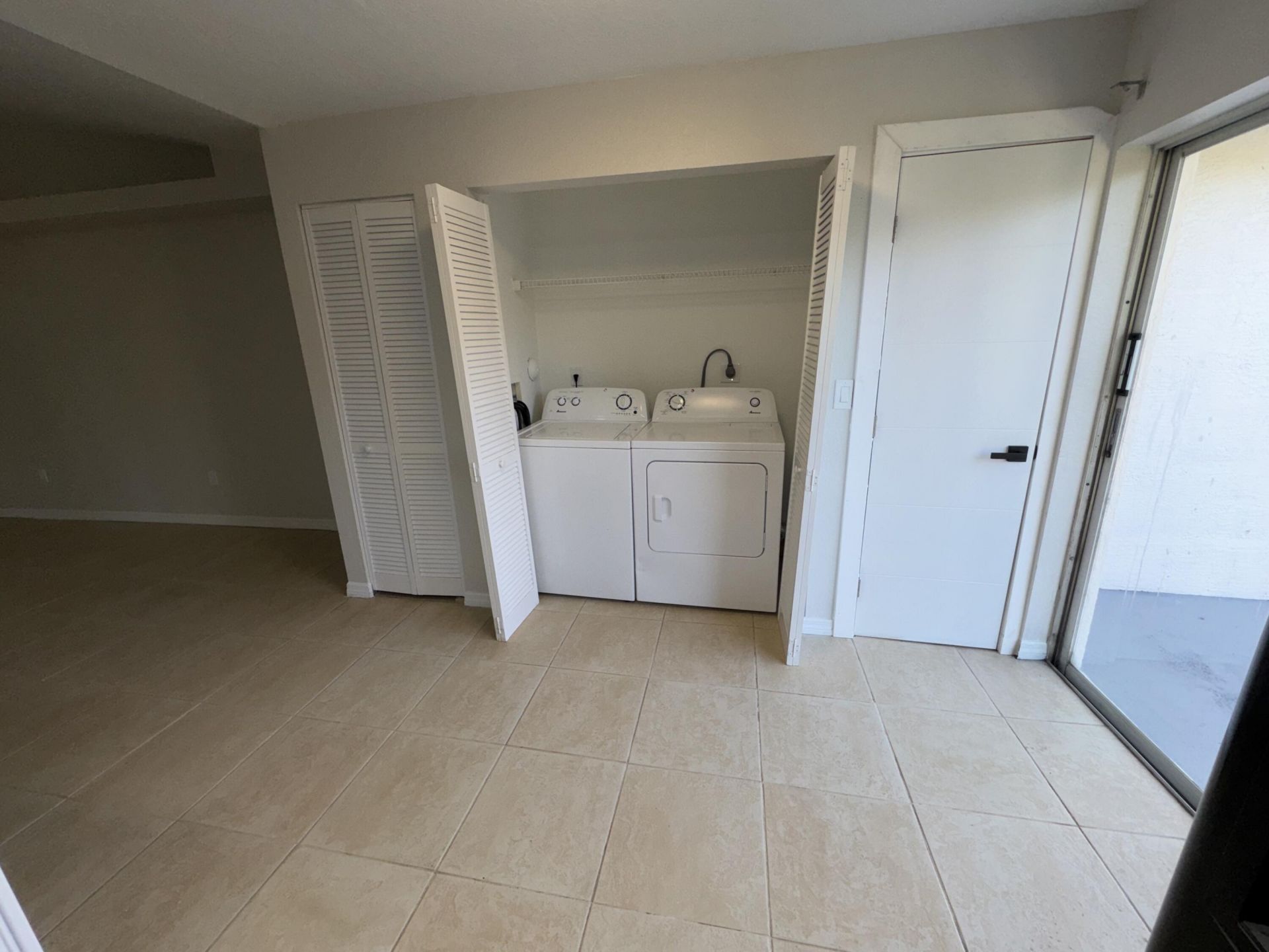 618 NE 1st Street, Unit A, Boynton Beach, FL 33435 Photo