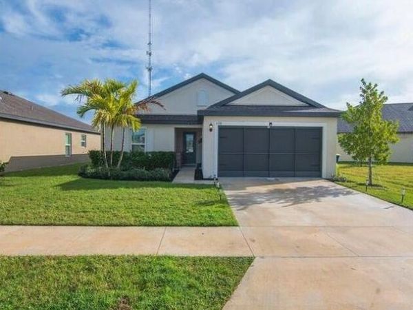 5318 Imagination Drive, Fort Pierce, FL 34947