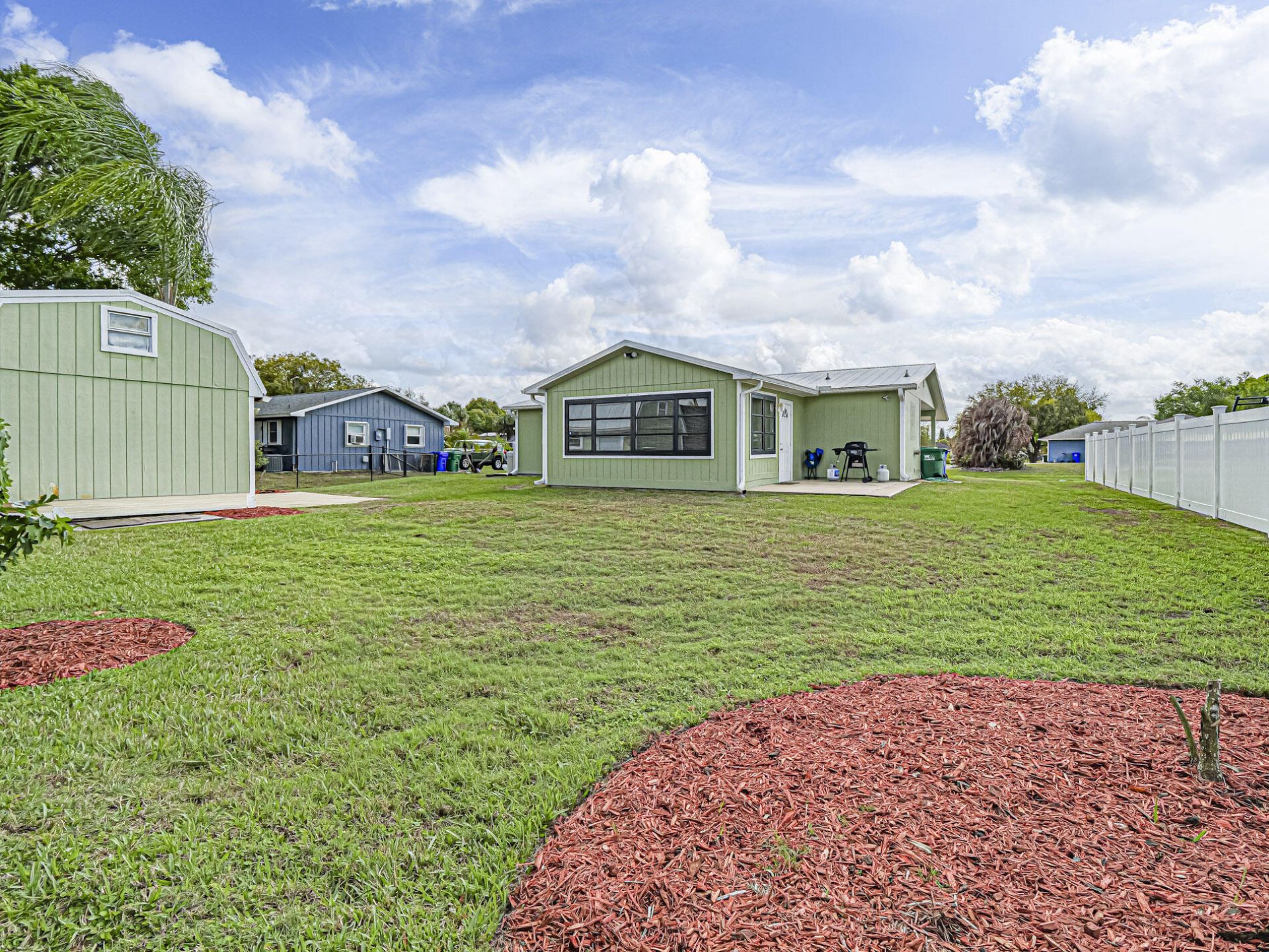 573 Autumn Terrace, Sebastian, FL 32958 Photo