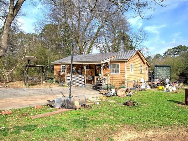 46 Young Street, Cartersville, GA 30120