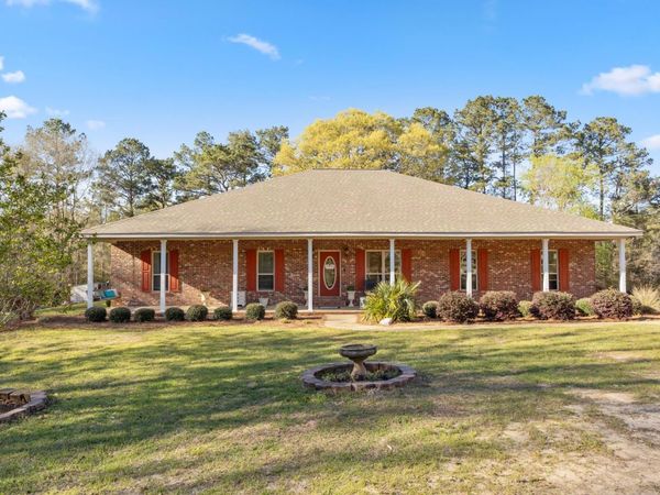 69 Sunnyvale Dr., Petal, MS 39465