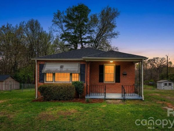 414 Ridge Street , Stanley, NC 28164