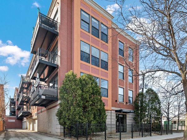 3944 N CLAREMONT Avenue , Unit 408, Chicago, IL 60618