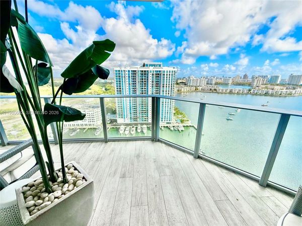 17111 Biscayne Blvd , Unit 2305, North Miami Beach, FL 33160