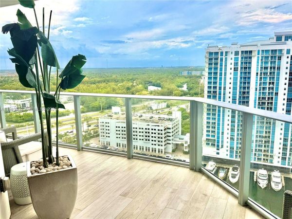 17111 Biscayne Blvd, Unit 2305, North Miami Beach, FL 33160