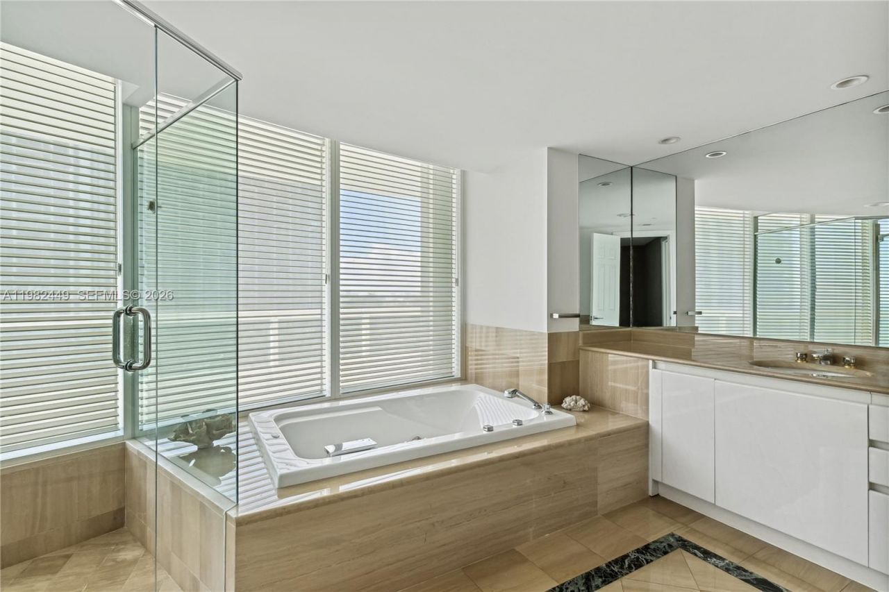 1643 Brickell Ave , Unit 902, Miami, FL 33129 Photo