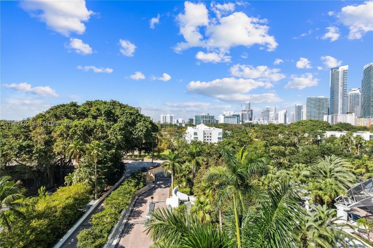 1643 Brickell Ave , Unit 902, Miami, FL 33129 Photo