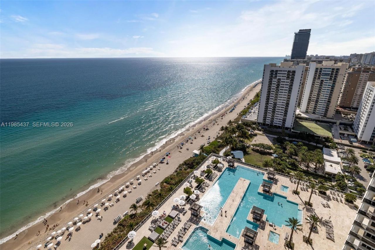 1830 S Ocean Dr, Unit 2703, Hallandale Beach, FL 33009 Photo