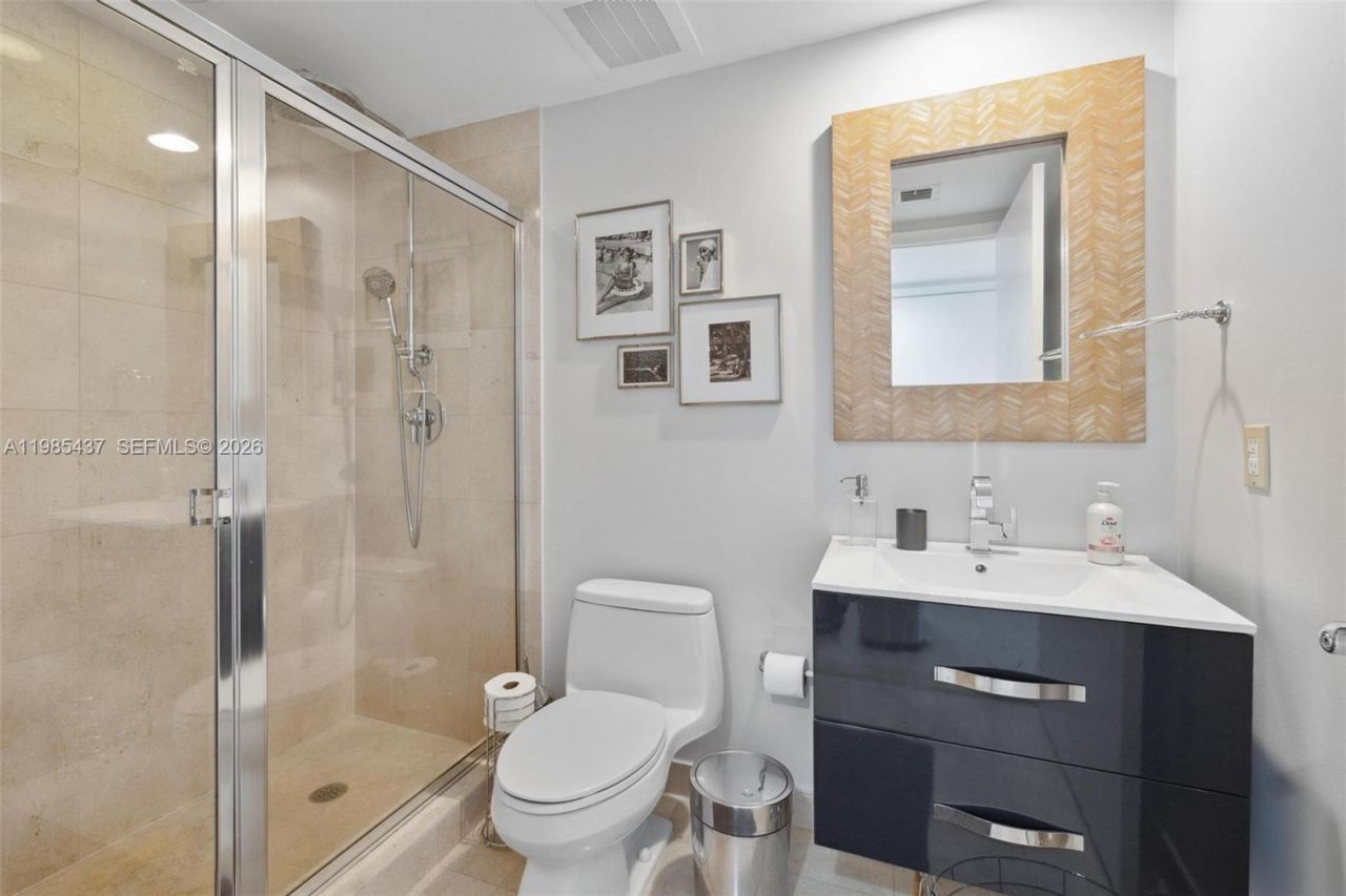 1830 S Ocean Dr, Unit 2703, Hallandale Beach, FL 33009 Photo
