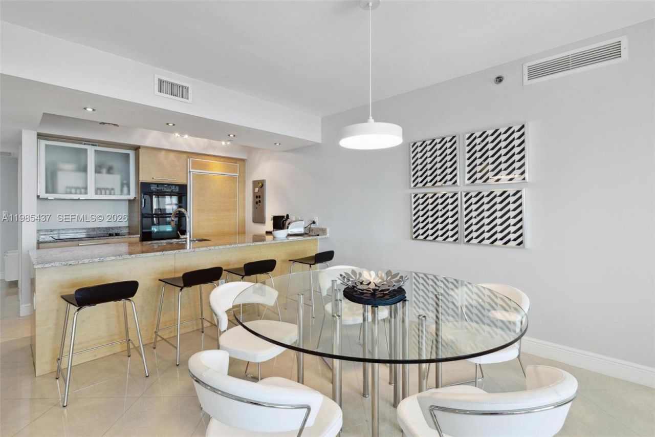 1830 S Ocean Dr, Unit 2703, Hallandale Beach, FL 33009 Photo