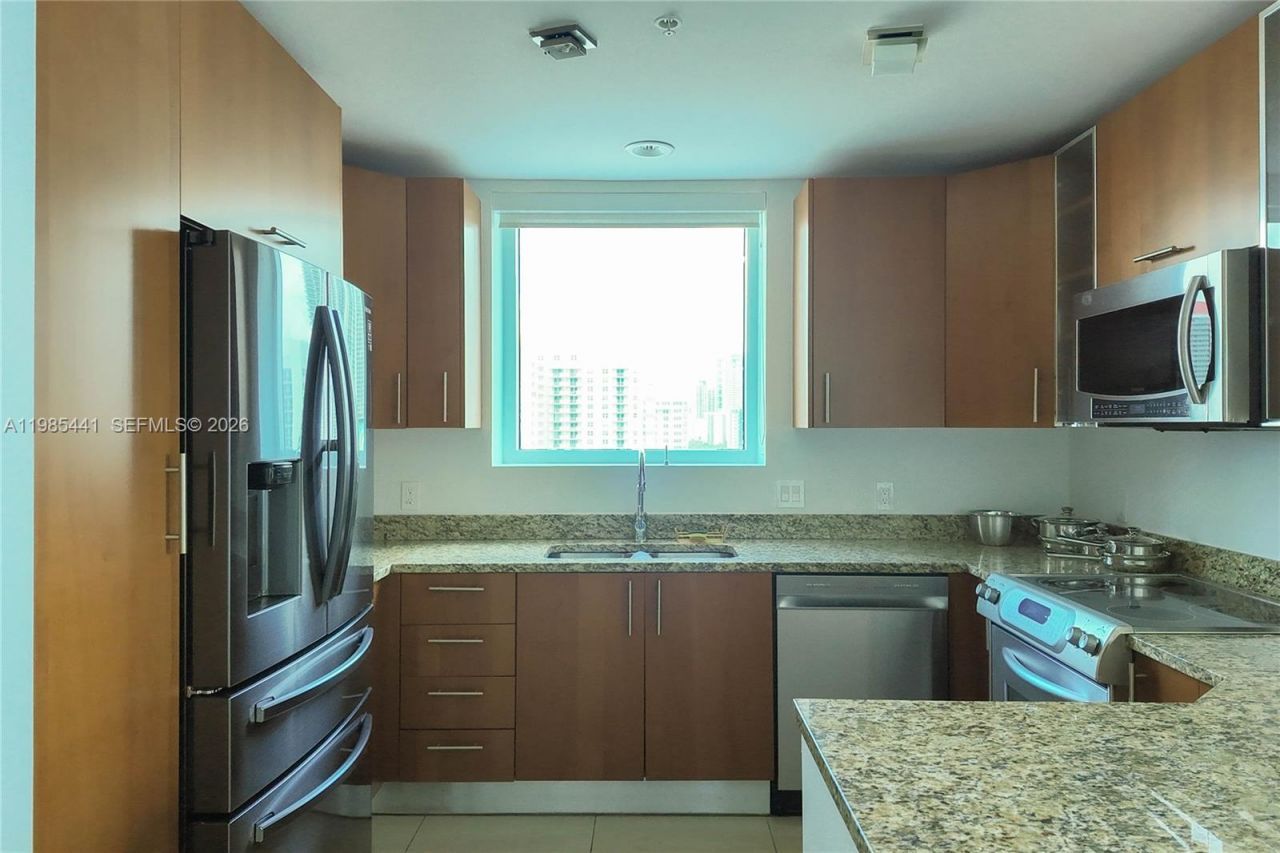 1945 S Ocean Dr, Unit 1114, Hallandale Beach, FL 33009 Photo