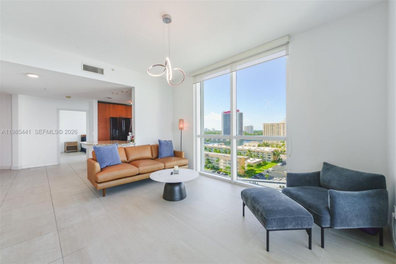 1945 S Ocean Dr, Unit 1114, Hallandale Beach, FL 33009 Photo