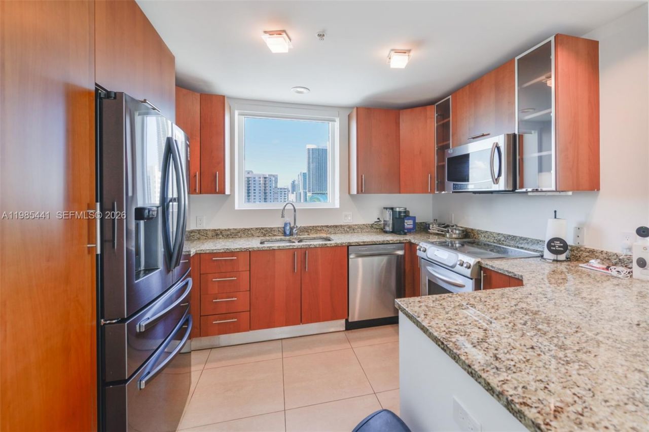 1945 S Ocean Dr, Unit 1114, Hallandale Beach, FL 33009 Photo