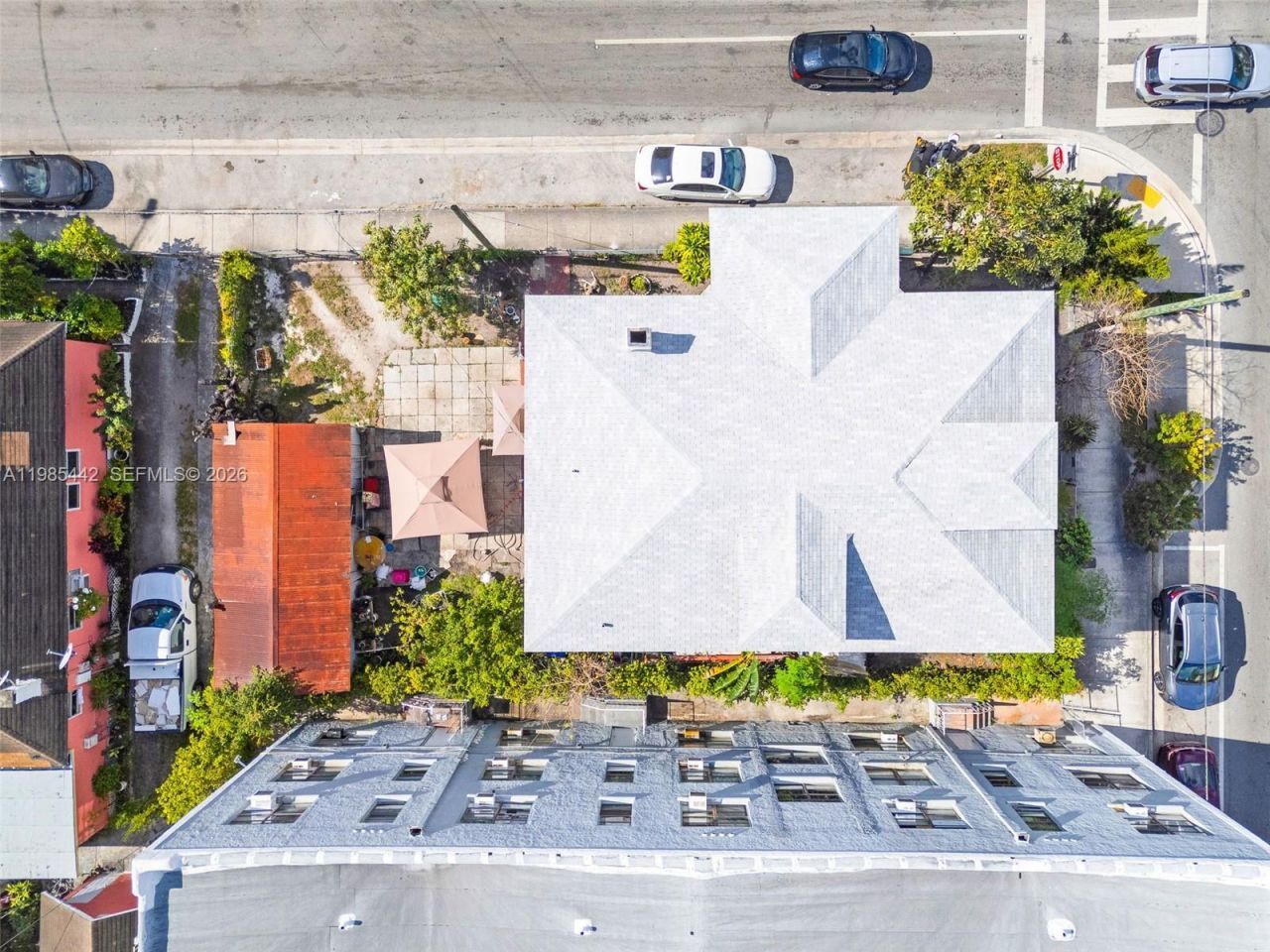 676 SW 1st St , Miami, FL 33130 Photo