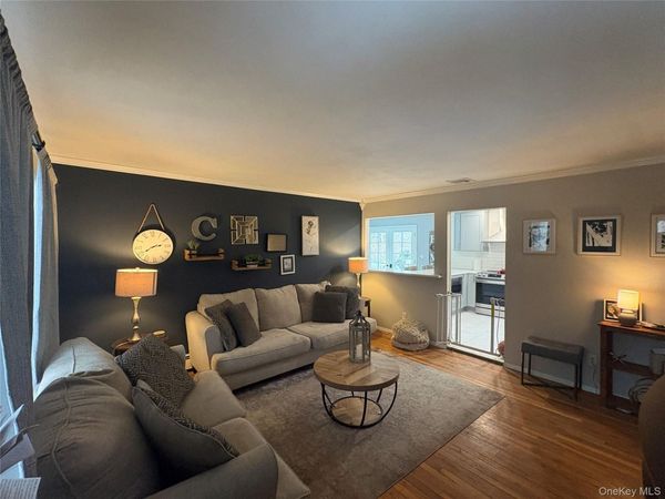 4429 Express Drive N, Ronkonkoma, NY 11779