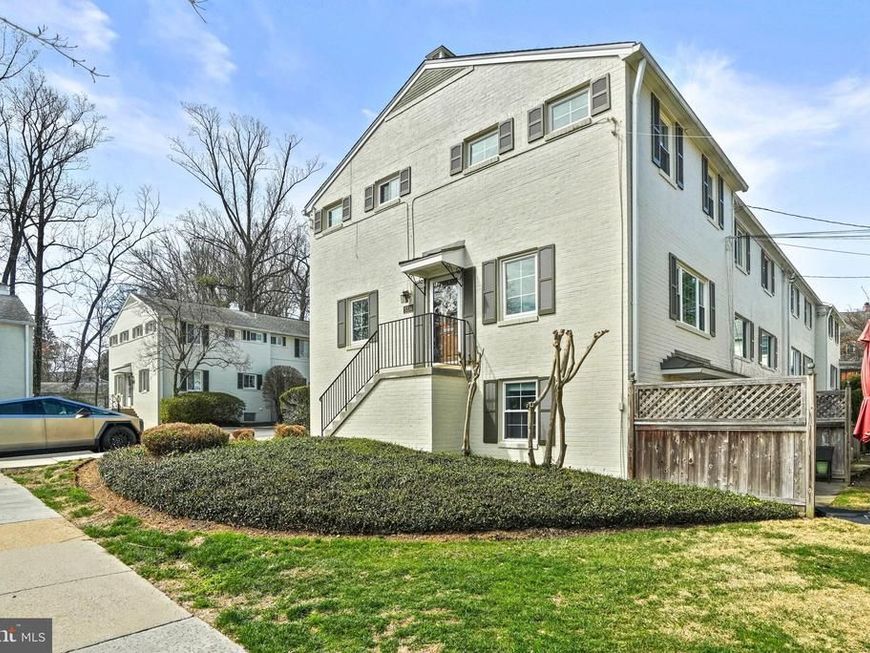 5336 Pooks Hill Road, Unit 5336, Bethesda, MD 20814 Main Photo
