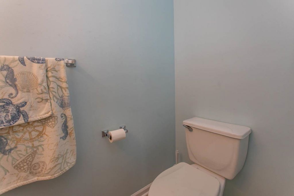 420 Whinstone Dr. Photo 22