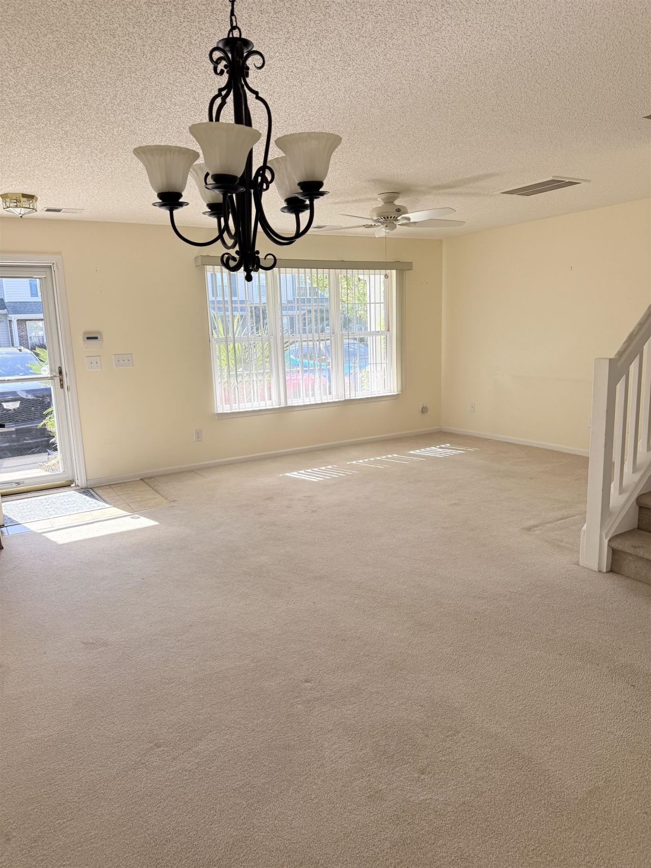 420 Whinstone Dr. Photo 34