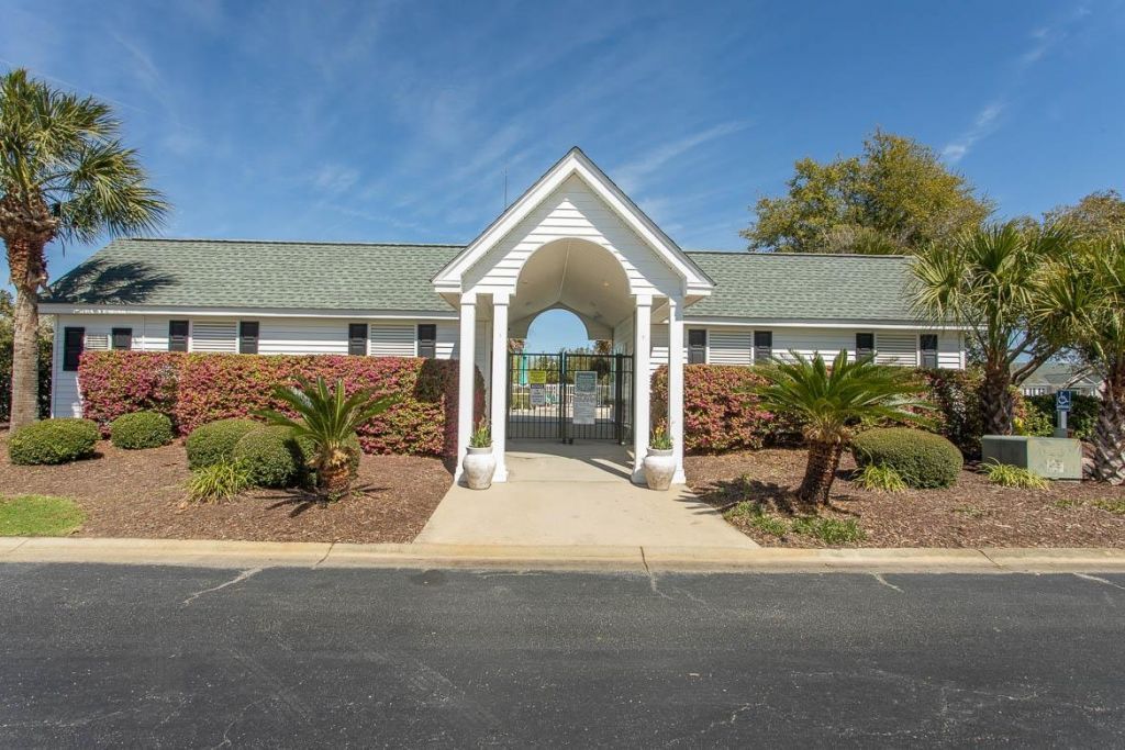 420 Whinstone Dr. Photo 40