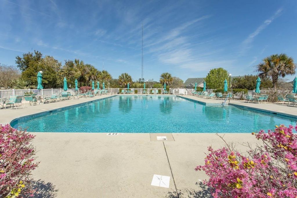 420 Whinstone Dr. Photo 43