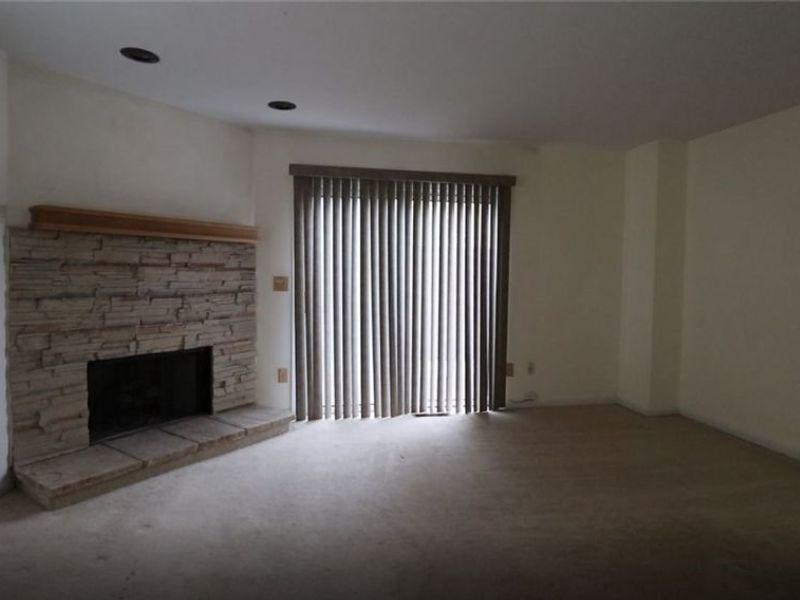 4540 Big Met Place, Cleveland, OH 44135 Photo 5