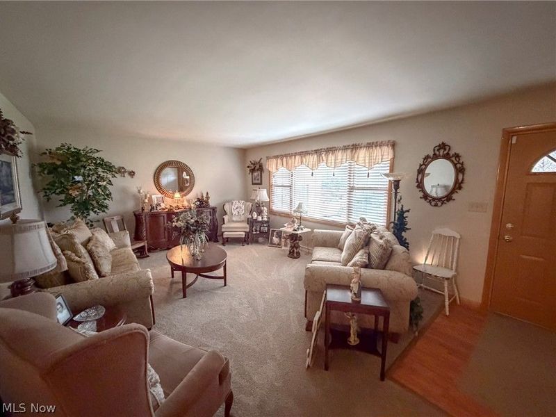 5212 Calla Avenue NW, Warren, OH 44483 Photo 2