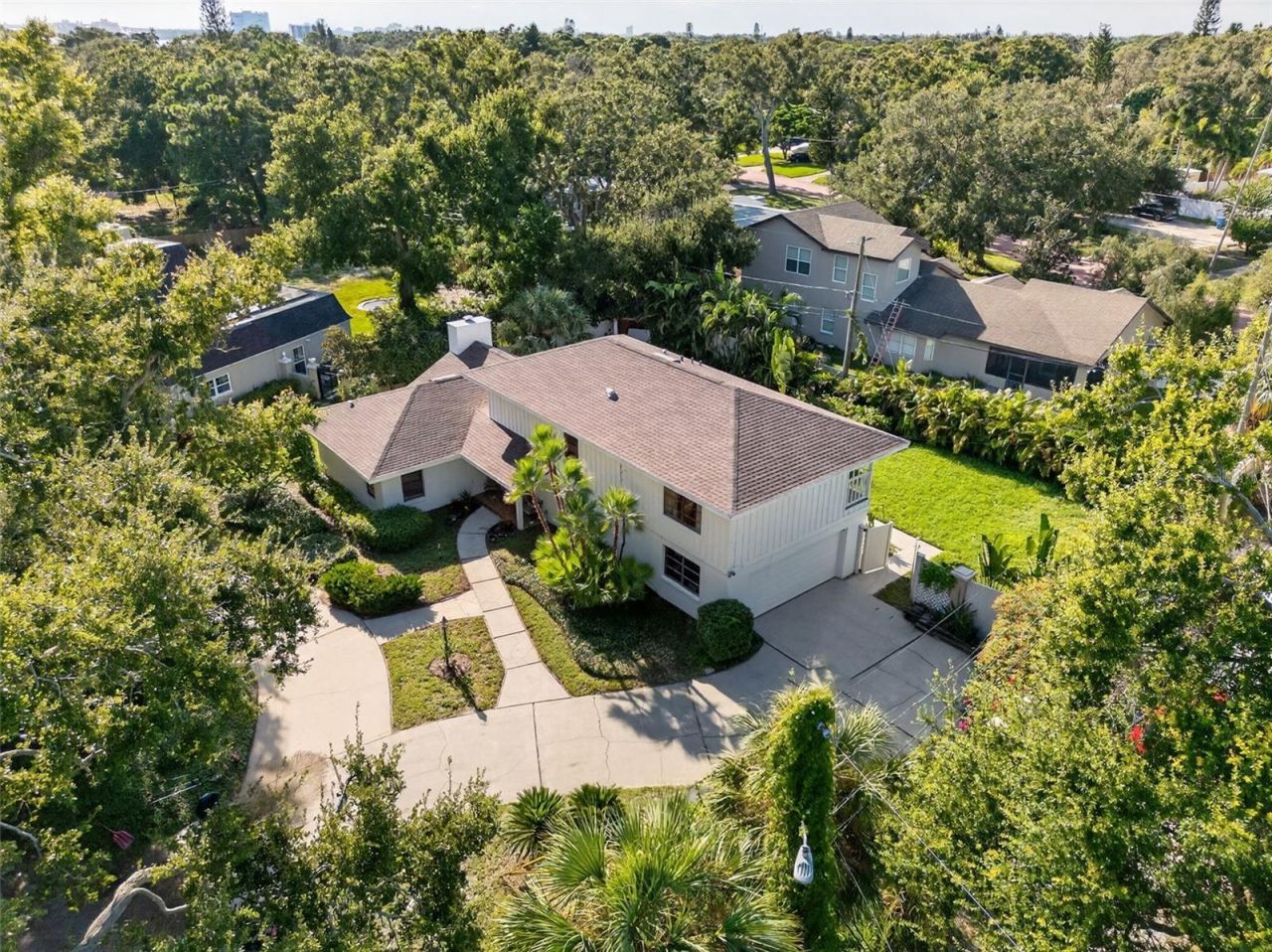 1835 Serpentine Drive S, Saint Petersburg, FL 33712 Photo