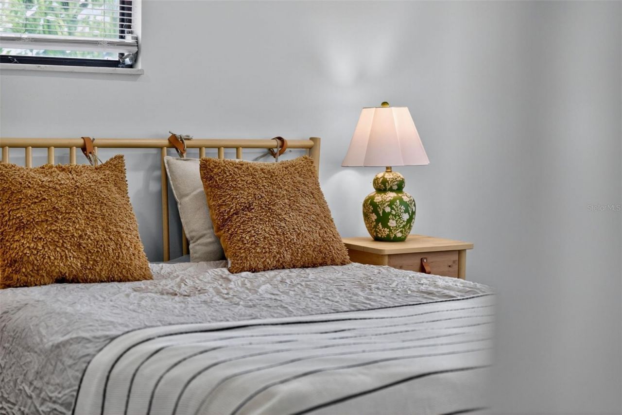 1835 Serpentine Drive S, Saint Petersburg, FL 33712 Photo