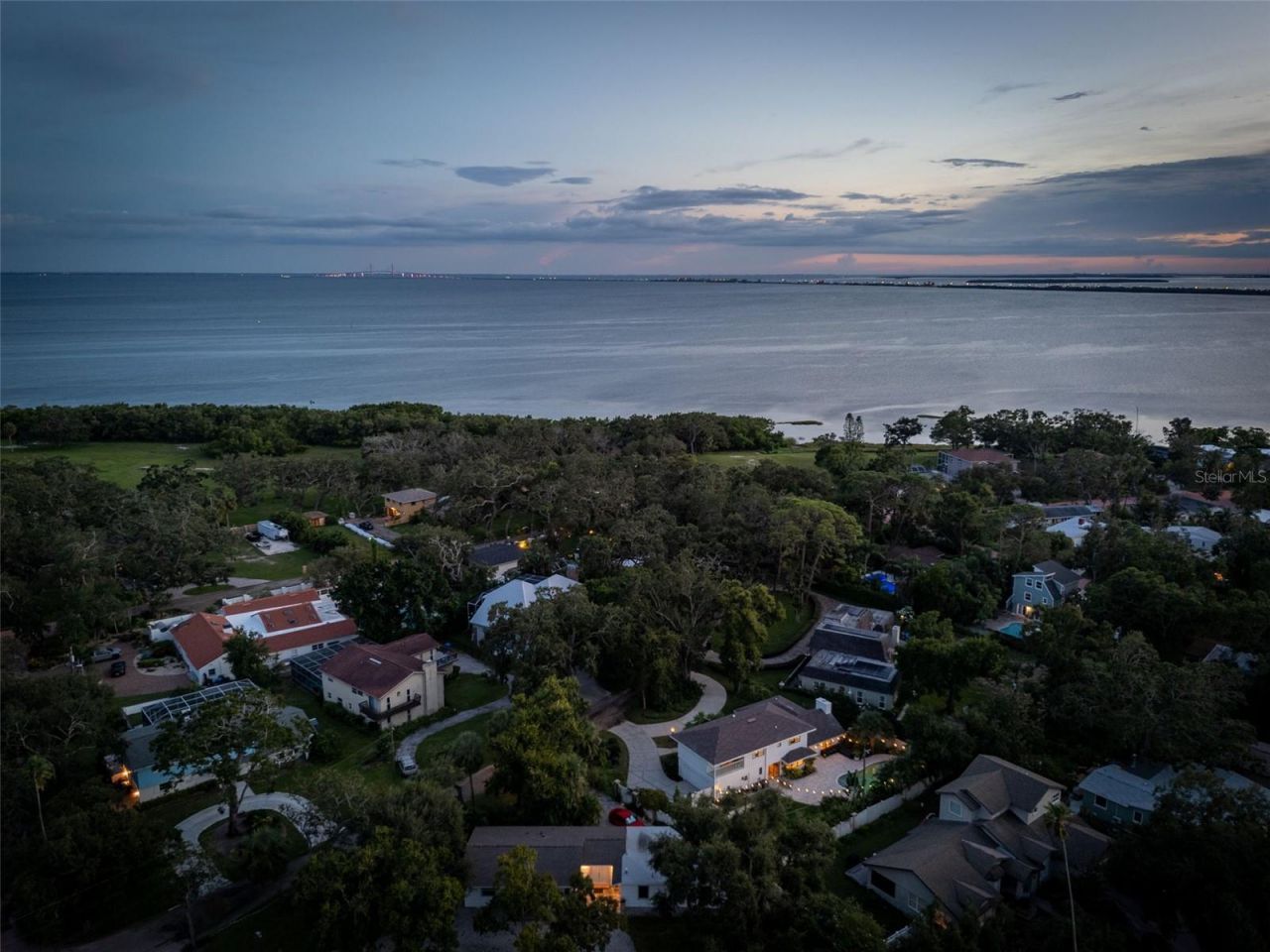 1835 Serpentine Drive S, Saint Petersburg, FL 33712 Photo