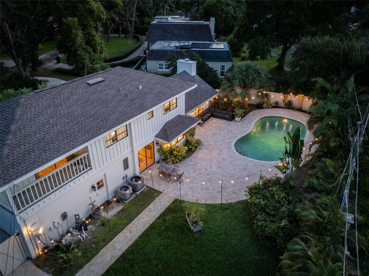 1835 Serpentine Drive S, Saint Petersburg, FL 33712 Photo