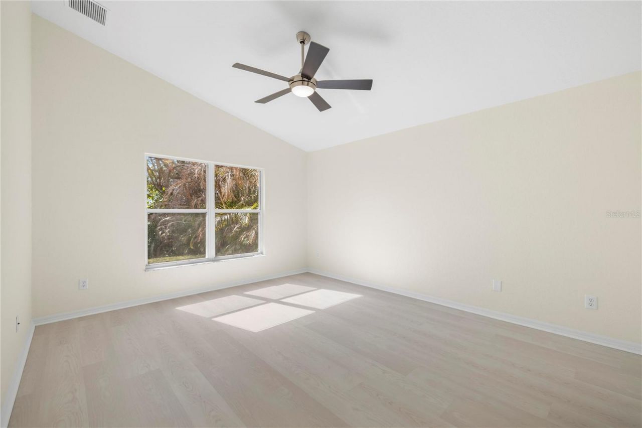 1240 Vinetree Drive, Brandon, FL 33510 Photo