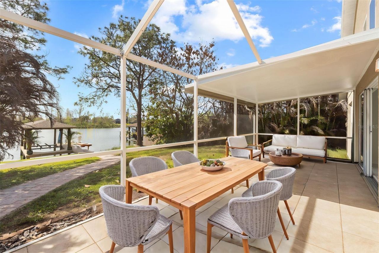 1240 Vinetree Drive, Brandon, FL 33510 Photo