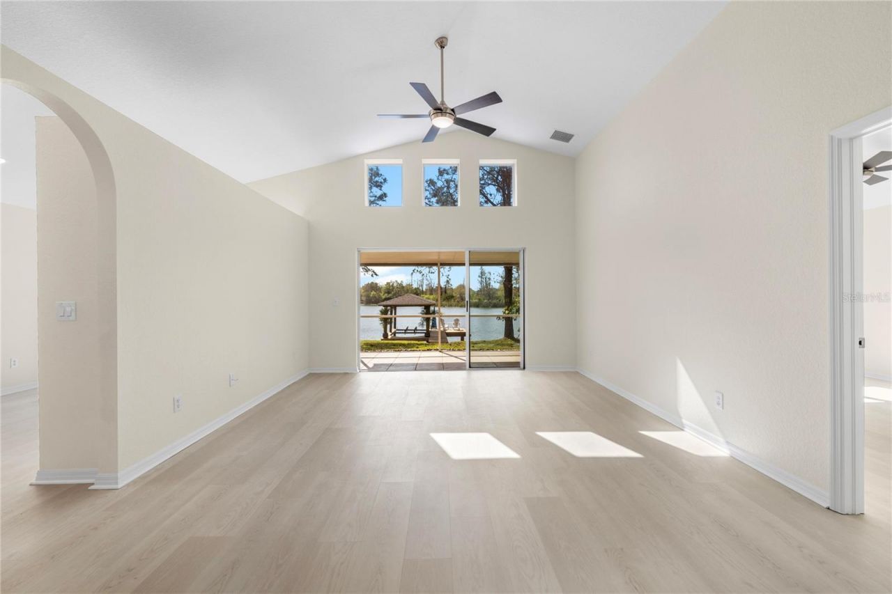 1240 Vinetree Drive, Brandon, FL 33510 Photo