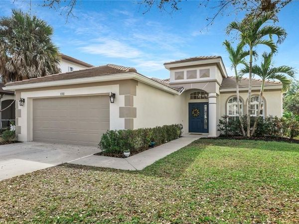 8301 Laurel Lakes WAY, NAPLES, FL 34119