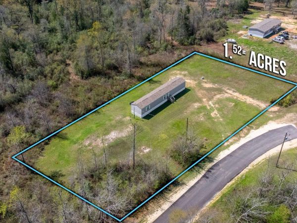 1424 E F Sanford Road, Baker, FL 32531