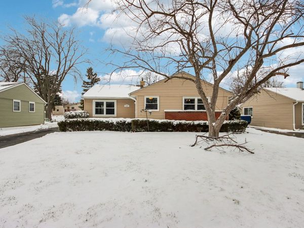 3107 Falcon Court , Rolling Meadows, IL 60008