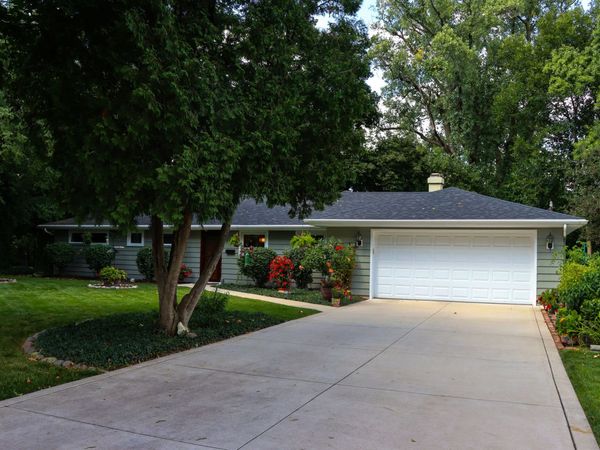 1920 N Washington Street , Wheaton, IL 60187