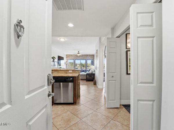 5350 E DEER VALLEY Drive, Unit 3255, Phoenix, AZ 85054