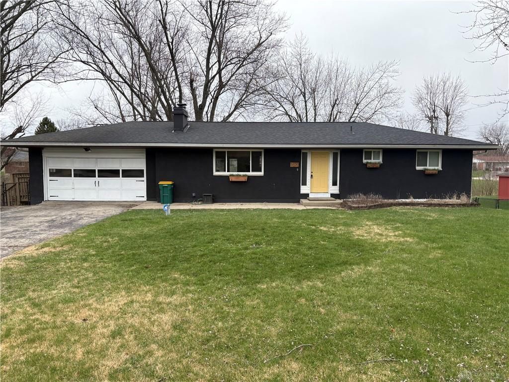 3520 N Dakar Drive, Beavercreek, OH 45431 Main Photo