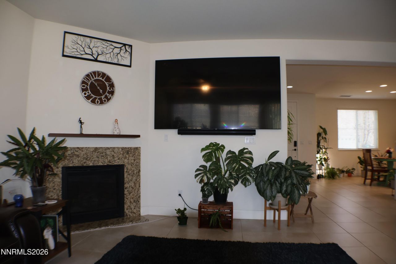 2056 Whitecliff Drive, Reno, NV 89521 Photo