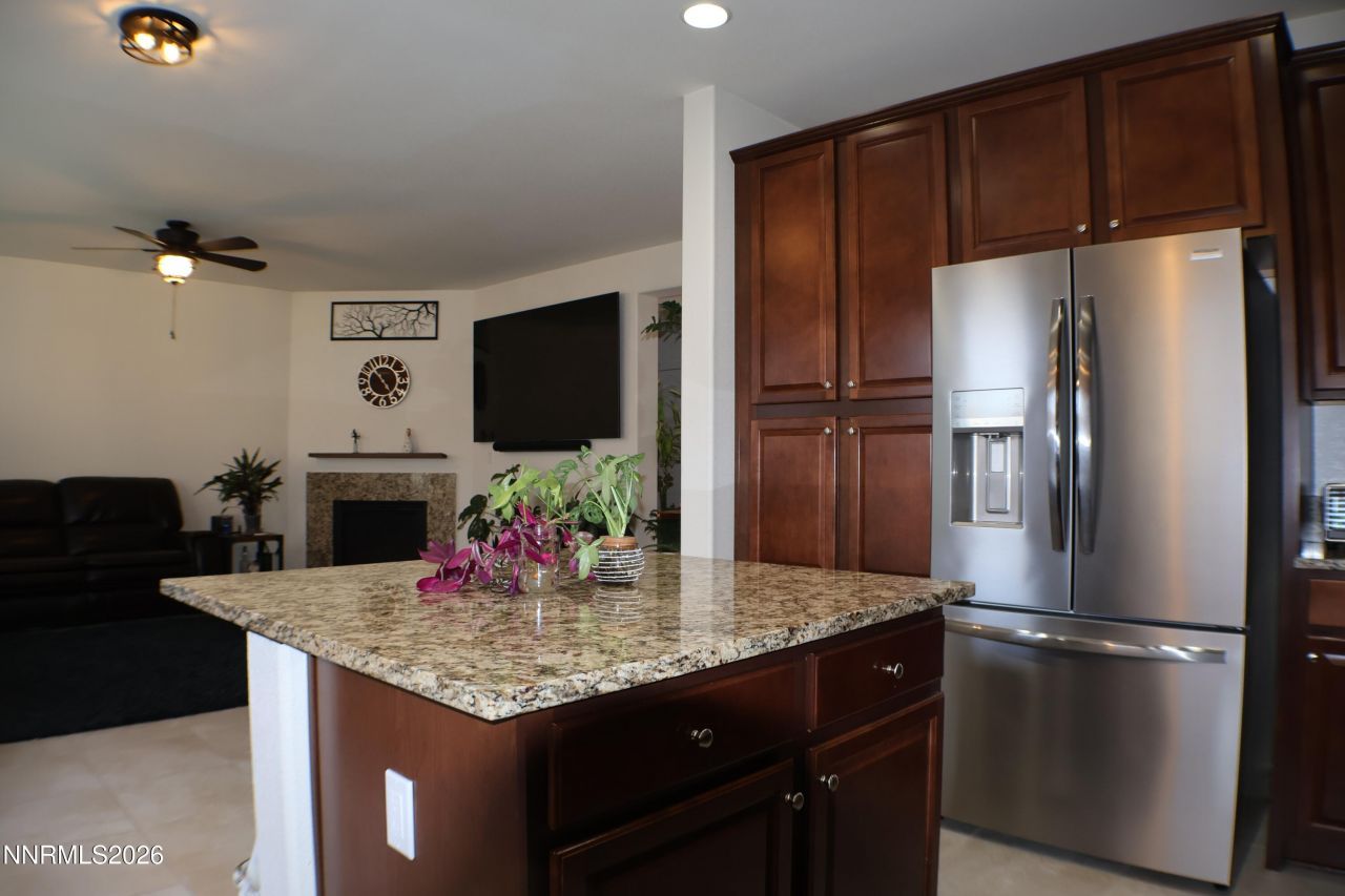 2056 Whitecliff Drive, Reno, NV 89521 Photo