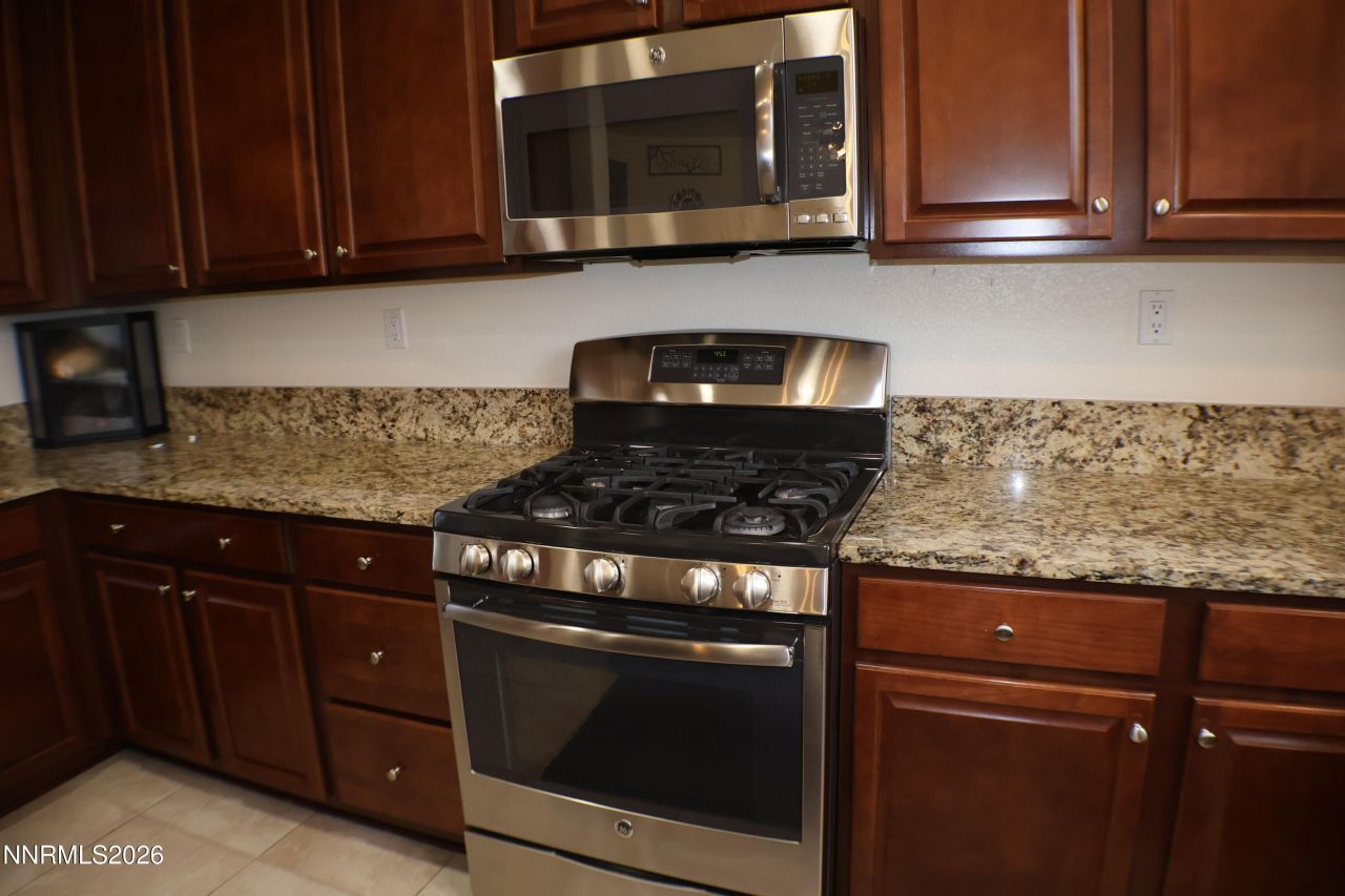 2056 Whitecliff Drive, Reno, NV 89521 Photo