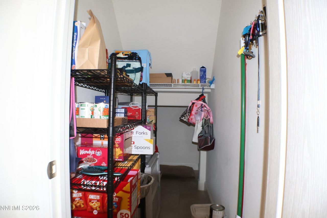 2056 Whitecliff Drive, Reno, NV 89521 Photo