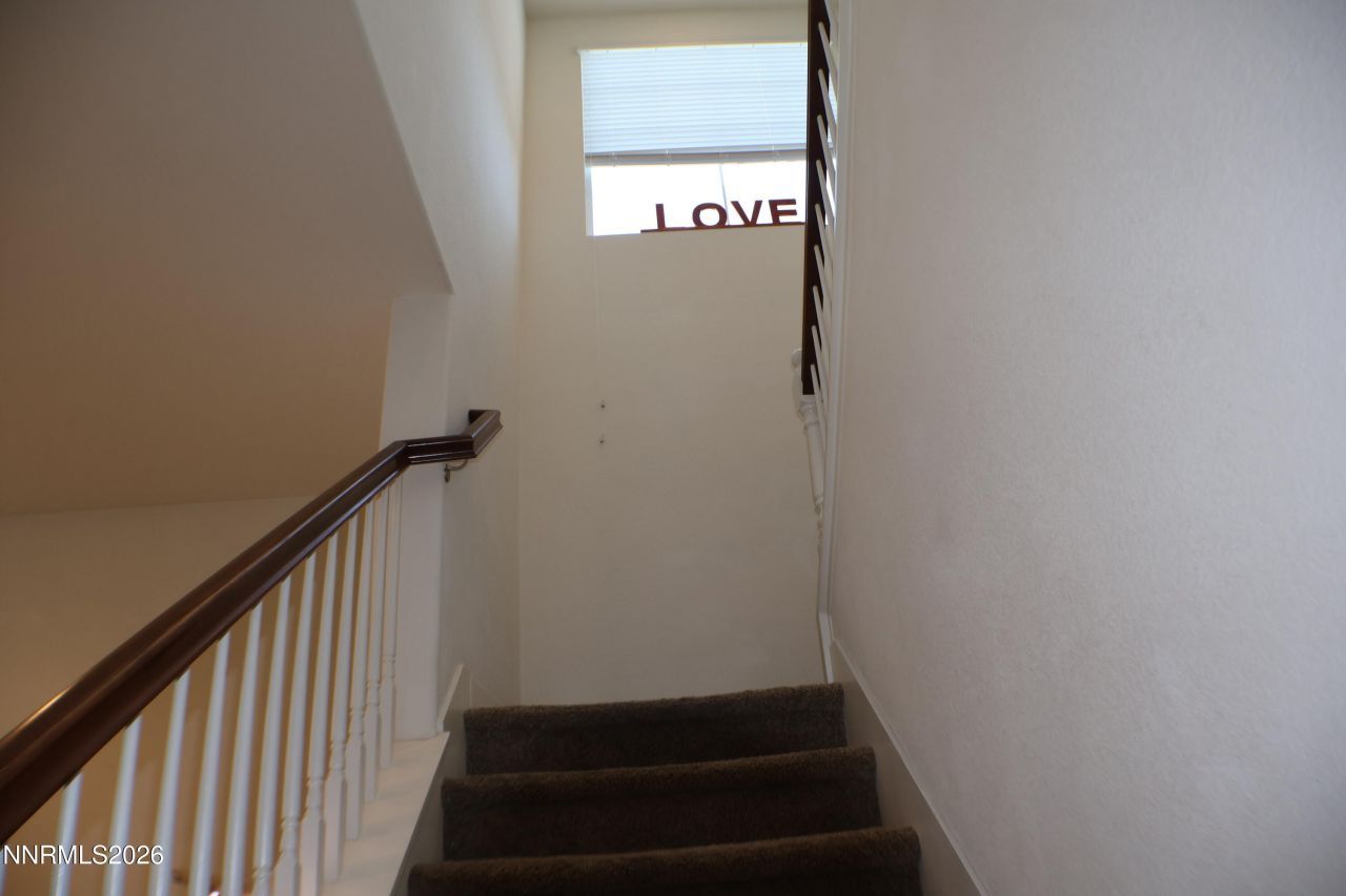 2056 Whitecliff Drive, Reno, NV 89521 Photo